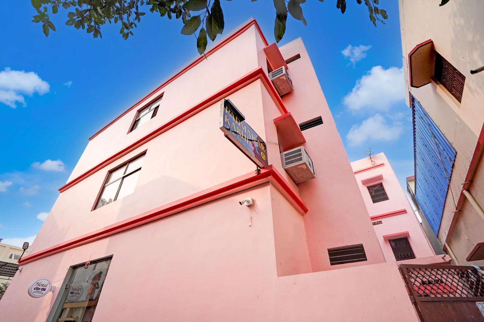 Hotel Vibe Blu- Varanasi Bagian luar foto
